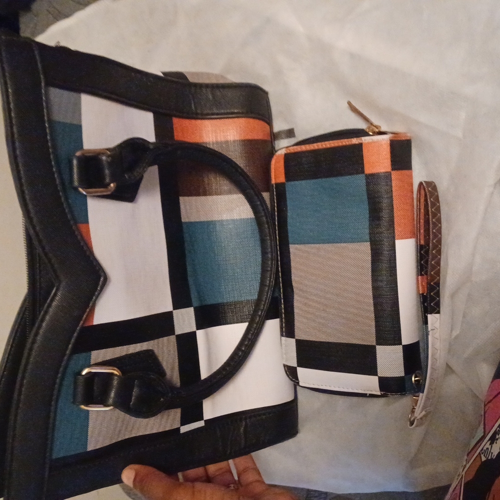 Purse and wallet